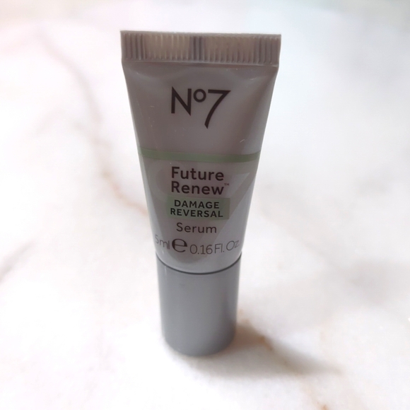 No 7 Future Renew Damage Reversal Serum - Picture 2 of 10